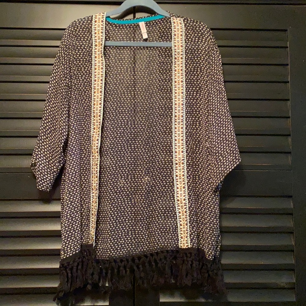 Xhilaration Kimono